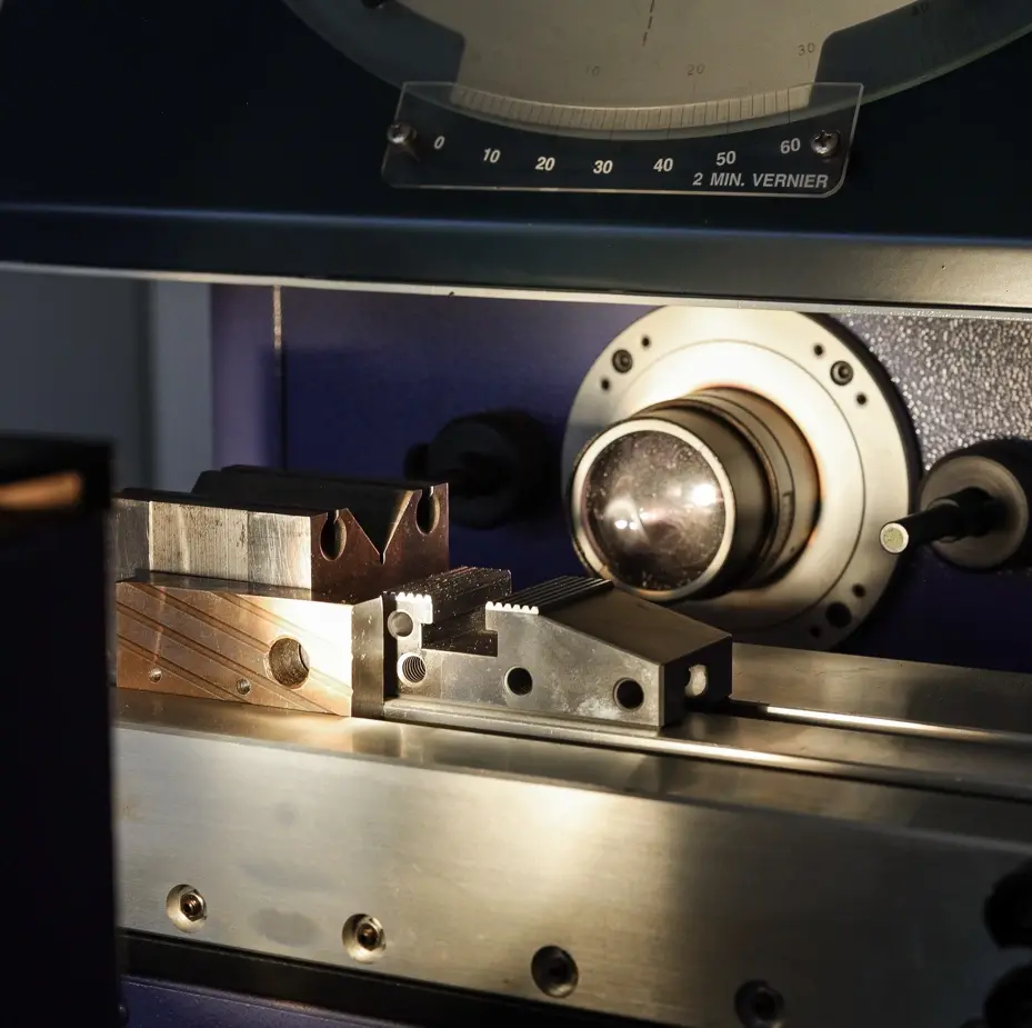 Macchinario CNC di precisione